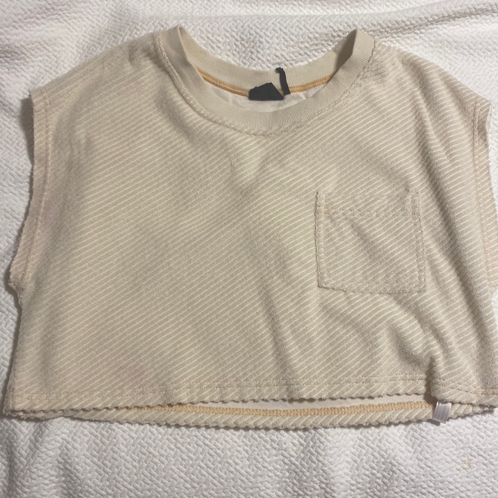 urban outfitters cropped terry cloth shirt